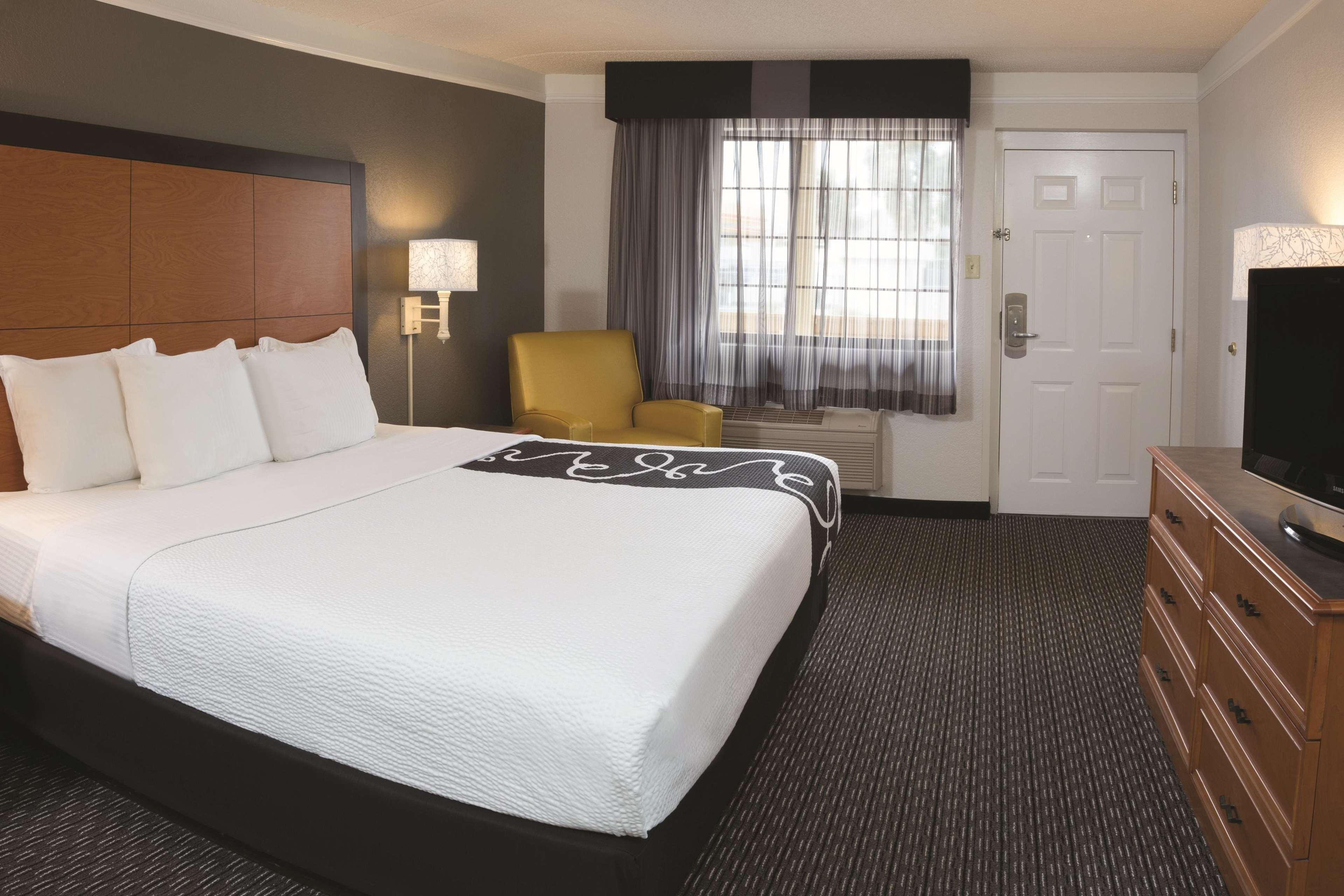 La Quinta By Wyndham Hotel