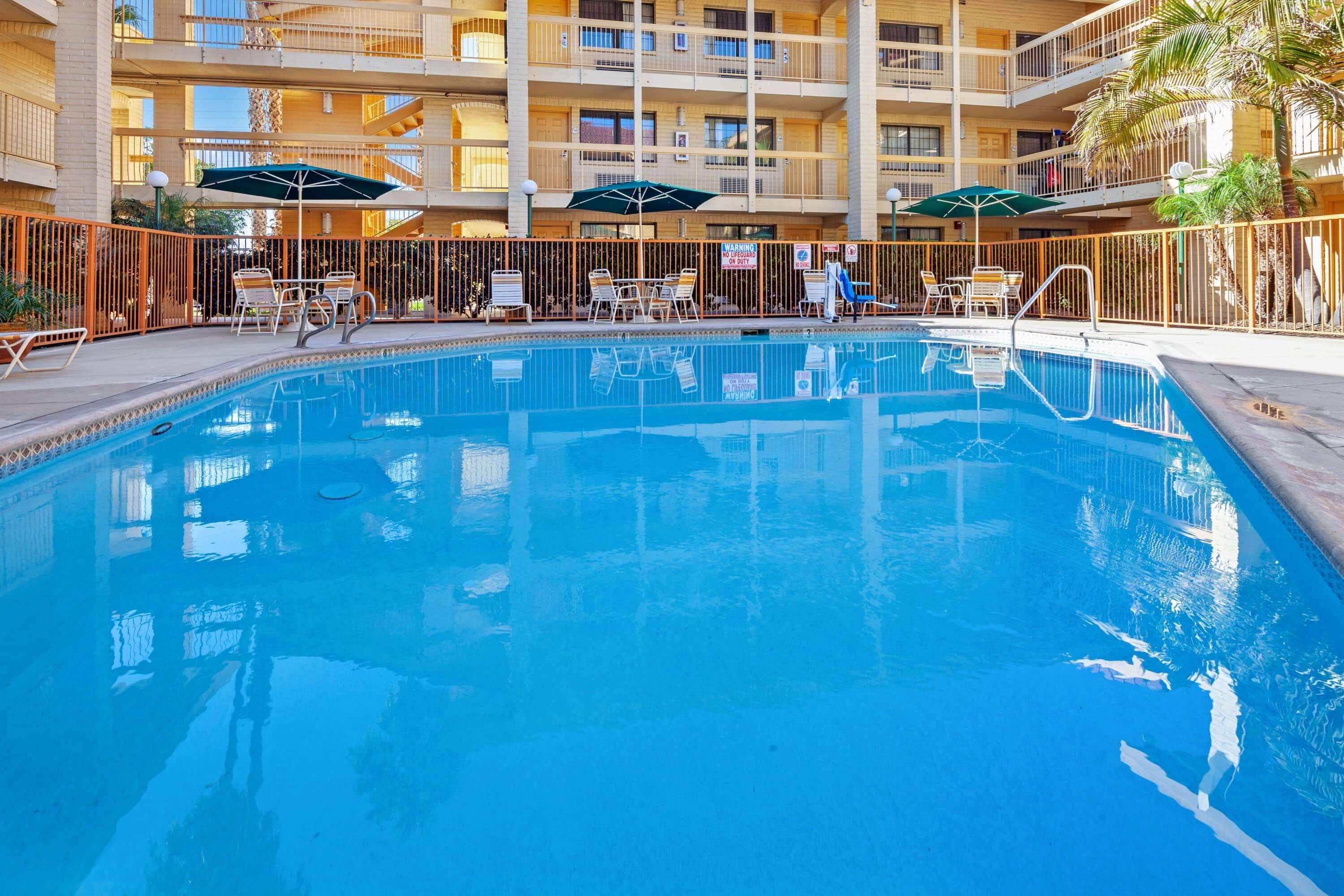 La Quinta By Wyndham Hotel